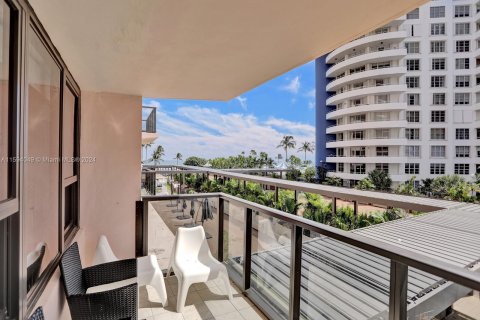 Copropriété à vendre à Miami Beach, Floride: 2 chambres, 89.19 m2 № 1206194 - photo 27