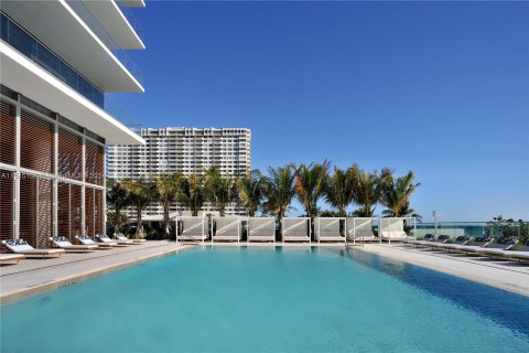 Copropriété à vendre à Hallandale Beach, Floride: 5 chambres № 1047429 - photo 11