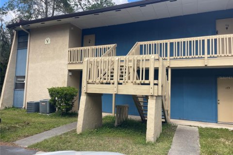 Condo in Gainesville, Florida, 1 bedroom  № 1411606 - photo 1