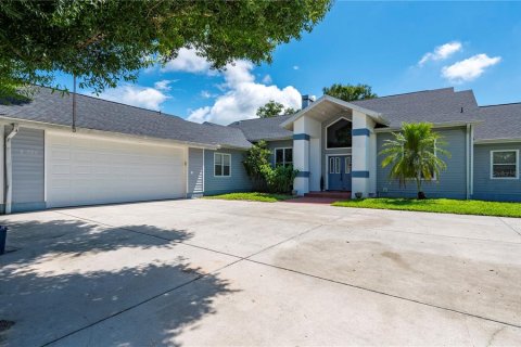 Villa ou maison à vendre à Punta Gorda, Floride: 3 chambres, 390.28 m2 № 1307293 - photo 10