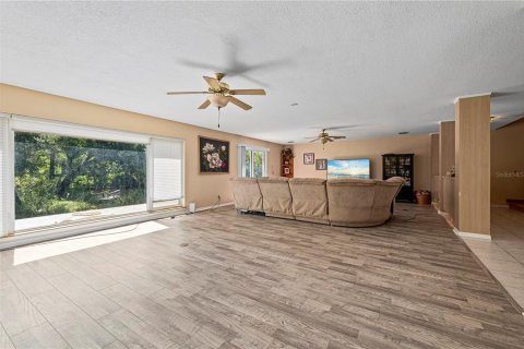 Villa ou maison à vendre à Punta Gorda, Floride: 3 chambres, 390.28 m2 № 1307293 - photo 17