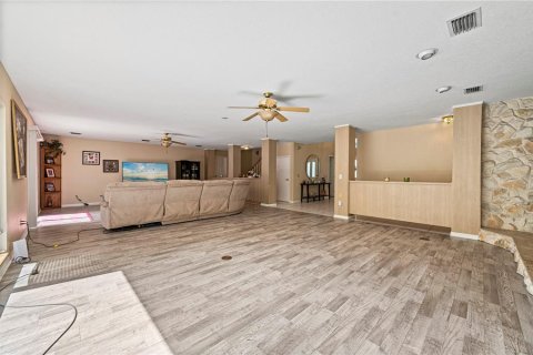 Villa ou maison à vendre à Punta Gorda, Floride: 3 chambres, 390.28 m2 № 1307293 - photo 18