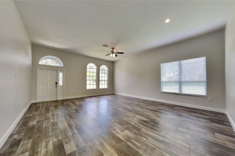 Villa ou maison à vendre à Zephyrhills, Floride: 4 chambres, 210.24 m2 № 1307332 - photo 2