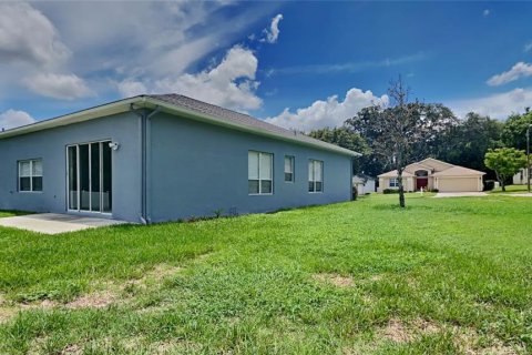 House in Zephyrhills, Florida 4 bedrooms, 210.24 sq.m. № 1307332 - photo 17