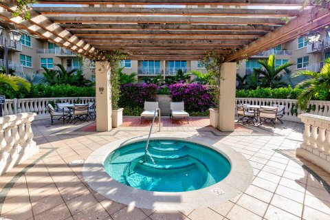 Condominio en venta en Boca Raton, Florida, 2 dormitorios, 121.7 m2 № 1045508 - foto 17