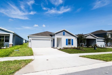 Villa ou maison à louer à Winter Haven, Floride: 3 chambres, 144.46 m2 № 1341084 - photo 2