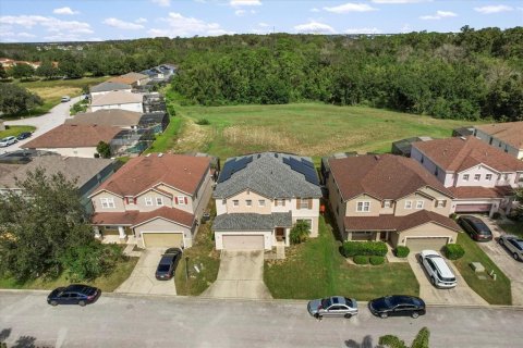 House in Davenport, Florida 5 bedrooms, 288.18 sq.m. № 1411877 - photo 2