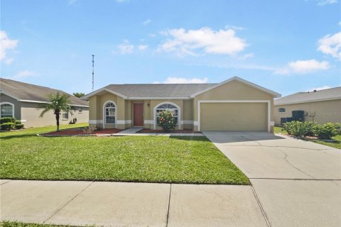 House in Lakeland, Florida 3 bedrooms, 118.08 sq.m. № 1411794 - photo 1