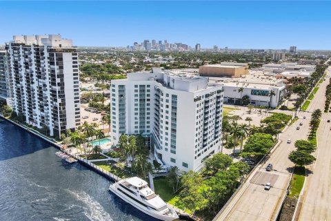 Condo in Fort Lauderdale, Florida, 1 bedroom  № 1072443 - photo 17