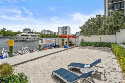 Condo in Fort Lauderdale, Florida, 1 bedroom  № 1072443 - photo 14