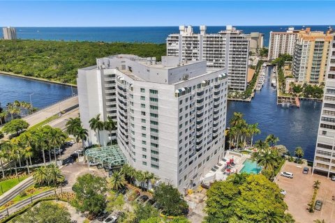 Condo in Fort Lauderdale, Florida, 1 bedroom  № 1072443 - photo 3