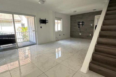 Copropriété à vendre à Hialeah, Floride: 2 chambres, 87.33 m2 № 1400086 - photo 21