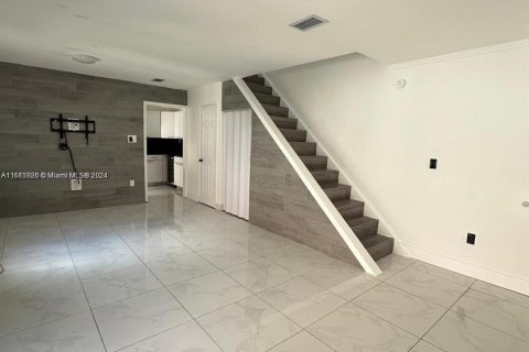 Copropriété à vendre à Hialeah, Floride: 2 chambres, 87.33 m2 № 1400086 - photo 22