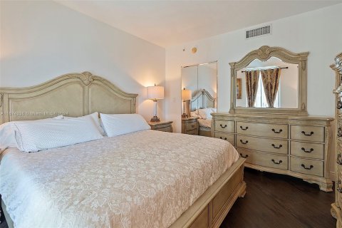 Condominio en venta en Miami, Florida, 2 dormitorios, 125.42 m2 № 1397766 - foto 26