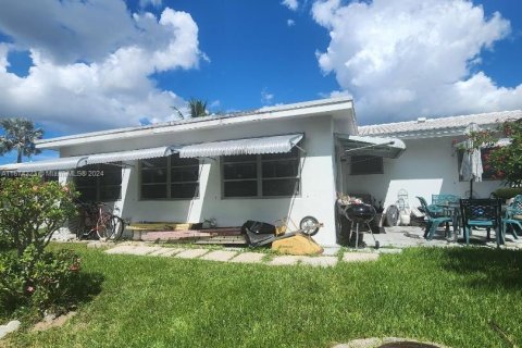 Casa en venta en Tamarac, Florida, 2 dormitorios, 122.45 m2 № 1397764 - foto 5