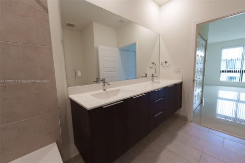 Condo in Doral, Florida, 3 bedrooms in URBANA  № 1370327 - photo 14