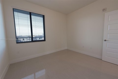 Condo in Doral, Florida, 3 bedrooms in URBANA  № 1370327 - photo 17