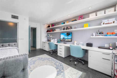 Copropriété à louer à Miami Beach, Floride: 2 chambres, 101.26 m2 № 1370325 - photo 21