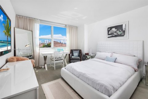 Copropriété à louer à Miami Beach, Floride: 2 chambres, 101.26 m2 № 1370325 - photo 16