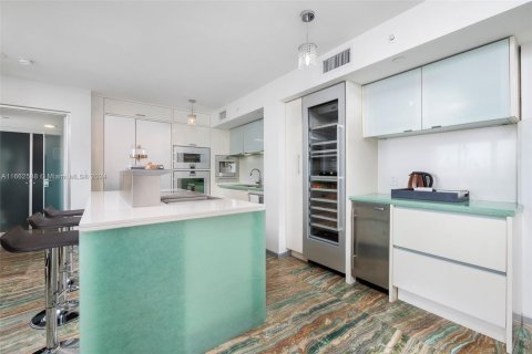 Copropriété à louer à Miami Beach, Floride: 2 chambres, 101.26 m2 № 1370325 - photo 7