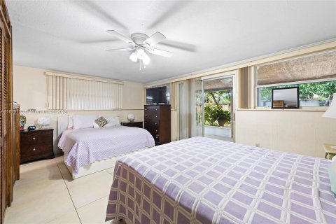 Casa en venta en Hollywood, Florida, 4 dormitorios, 141.21 m2 № 1408966 - foto 22