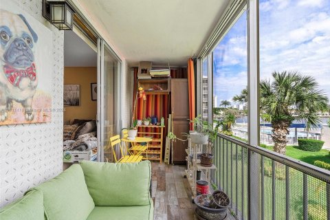 Copropriété à vendre à Aventura, Floride: 2 chambres, 100.61 m2 № 1325485 - photo 29