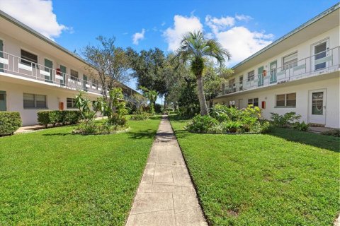 Copropriété à vendre à Saint Petersburg, Floride: 1 chambre, 48.31 m2 № 1381122 - photo 2