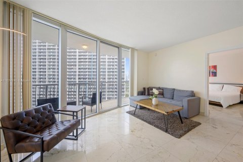 Condominio en venta en Miami, Florida, 2 dormitorios, 97.36 m2 № 1398171 - foto 11