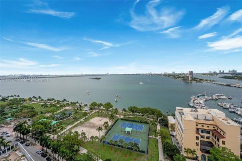 Condominio en venta en Miami, Florida, 2 dormitorios, 97.36 m2 № 1398171 - foto 1