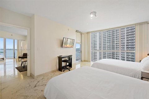 Condominio en venta en Miami, Florida, 2 dormitorios, 97.36 m2 № 1398171 - foto 18