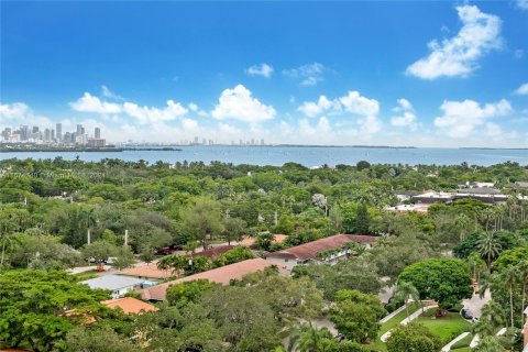 Condominio en venta en Coral Gables, Florida, 1 dormitorio, 84.54 m2 № 1398261 - foto 16