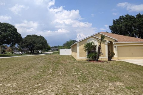 House in Davenport, Florida 3 bedrooms, 129.88 sq.m. № 1334354 - photo 3