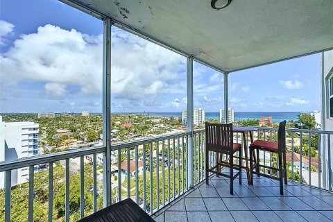 Copropriété à vendre à Pompano Beach, Floride: 2 chambres, 99.31 m2 № 1050071 - photo 19