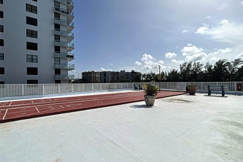 Copropriété à vendre à Pompano Beach, Floride: 2 chambres, 99.31 m2 № 1050071 - photo 14