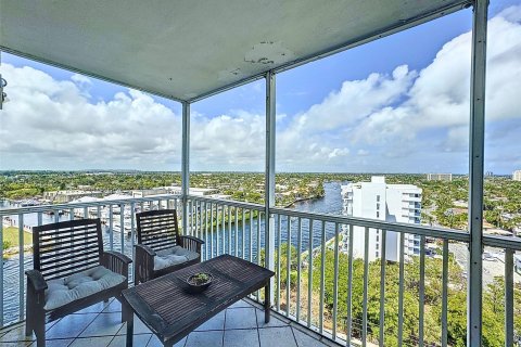 Condo in Pompano Beach, Florida, 2 bedrooms  № 1050071 - photo 17