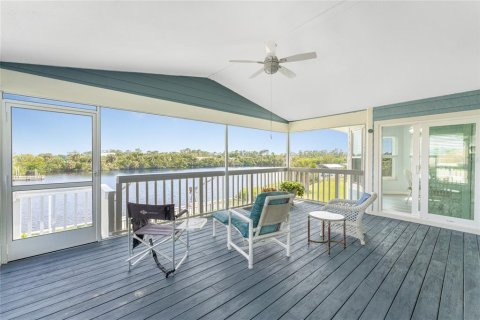 Villa ou maison à vendre à Port Charlotte, Floride: 4 chambres, 292.74 m2 № 1066051 - photo 23