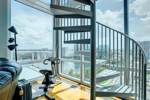 Condominio en venta en Orlando, Florida, 1 dormitorio, 127.65 m2 № 1354173 - foto 22