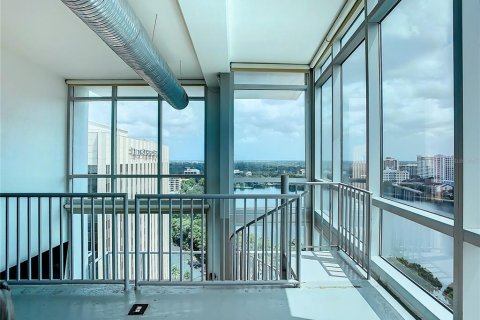 Condo in Orlando, Florida, 1 bedroom  № 1354173 - photo 27