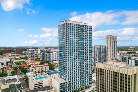 Condominio en venta en Orlando, Florida, 1 dormitorio, 127.65 m2 № 1354173 - foto 3