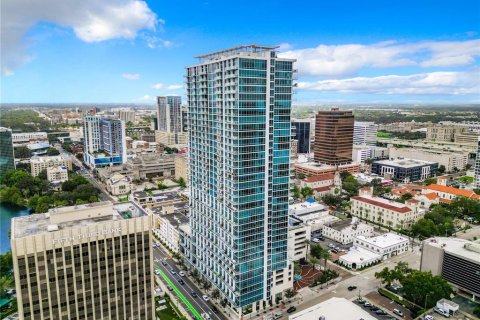 Condominio en venta en Orlando, Florida, 1 dormitorio, 127.65 m2 № 1354173 - foto 4