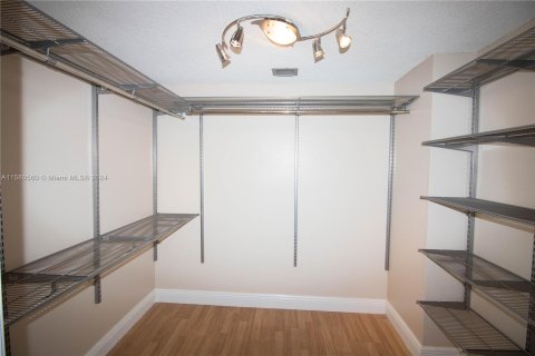 Copropriété à vendre à Sunny Isles Beach, Floride: 2 chambres, 129.69 m2 № 1159058 - photo 17