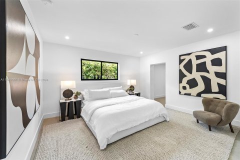 Casa en venta en Miami Shores, Florida, 4 dormitorios, 290.6 m2 № 1040314 - foto 18