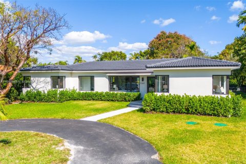 Villa ou maison à vendre à Miami Shores, Floride: 4 chambres, 290.6 m2 № 1040314 - photo 4