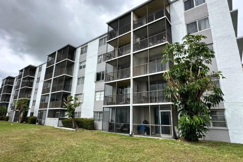 Condominio en venta en Miramar, Florida, 2 dormitorios, 77.29 m2 № 1071062 - foto 2