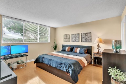 Condominio en venta en Pembroke Pines, Florida, 2 dormitorios, 108.7 m2 № 1232938 - foto 12