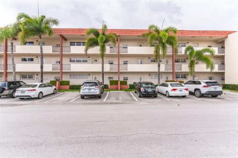 Condominio en venta en Pembroke Pines, Florida, 2 dormitorios, 108.7 m2 № 1232938 - foto 14