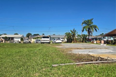 Land in New Port Richey, Florida № 1409667 - photo 5