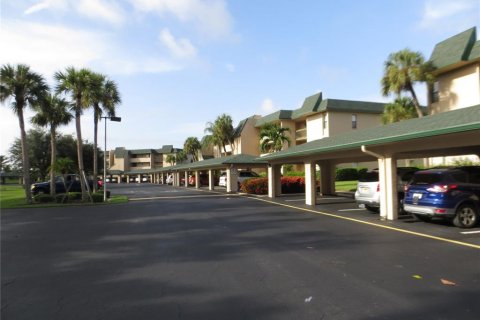 Condo in Punta Gorda, Florida, 2 bedrooms  № 1352888 - photo 5