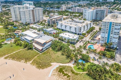 Condo in Pompano Beach, Florida, 2 bedrooms  № 1035902 - photo 28