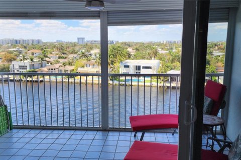 Condo in Pompano Beach, Florida, 2 bedrooms  № 1035902 - photo 11